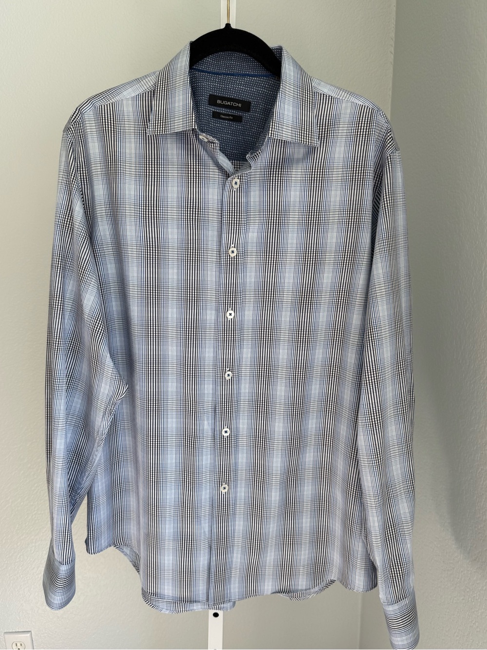 Bugatchi Classic Fit Long Sleeve Men’s Dress Shirt - Medium